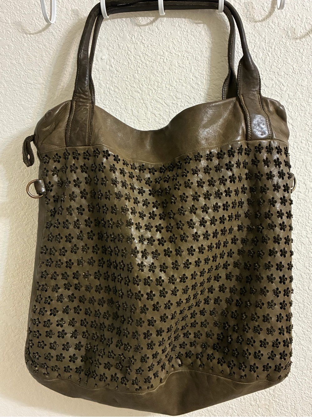Errelleventidue made in Italy  leather Shoulder Bag with Decorative Cutout Panel